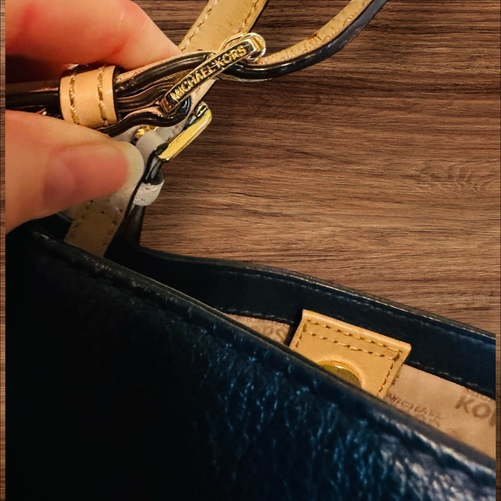 Michael Kors Blue and Tan Tote Bag with Signature Charm - Picture 8 of 13